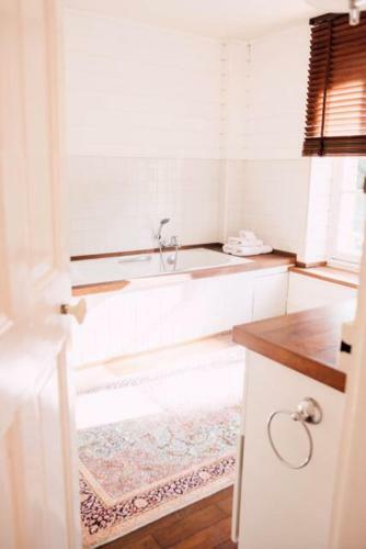 Bed & Breakfast Castel Jolly