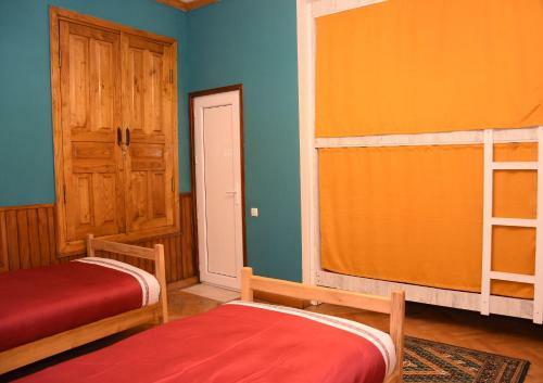 Albergue Parallax Hotel And Apartments