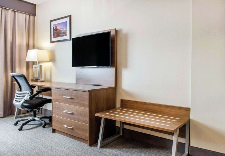 Quality Hotel Dorval