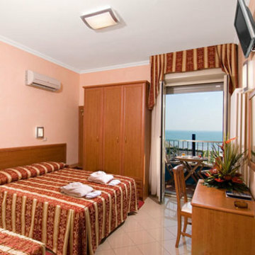 Hotel Bristol