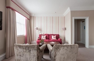 Hotel Edgwarebury Corus