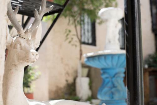 Hostal Antisthenes Guesthouse