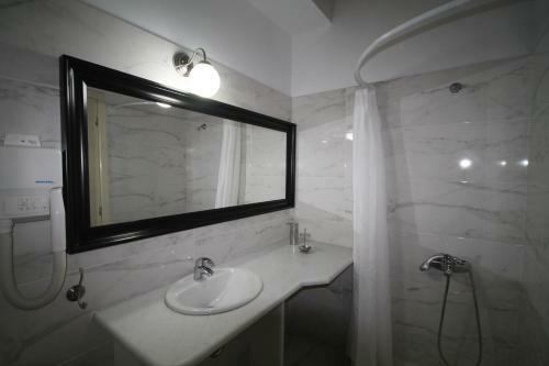 Hostal Guesthouse Alexandra