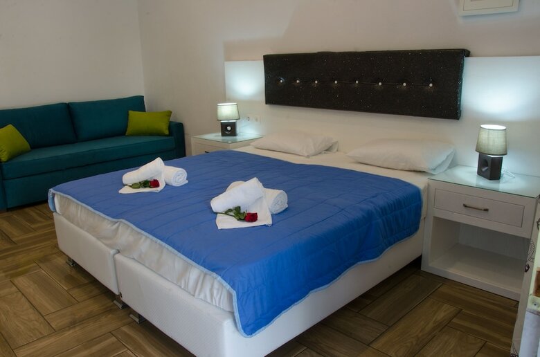 Hostal Polykratis Rooms