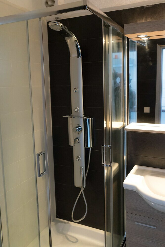 Hostal Polykratis Rooms