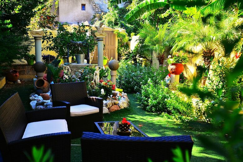 Hostal Olympos Pension