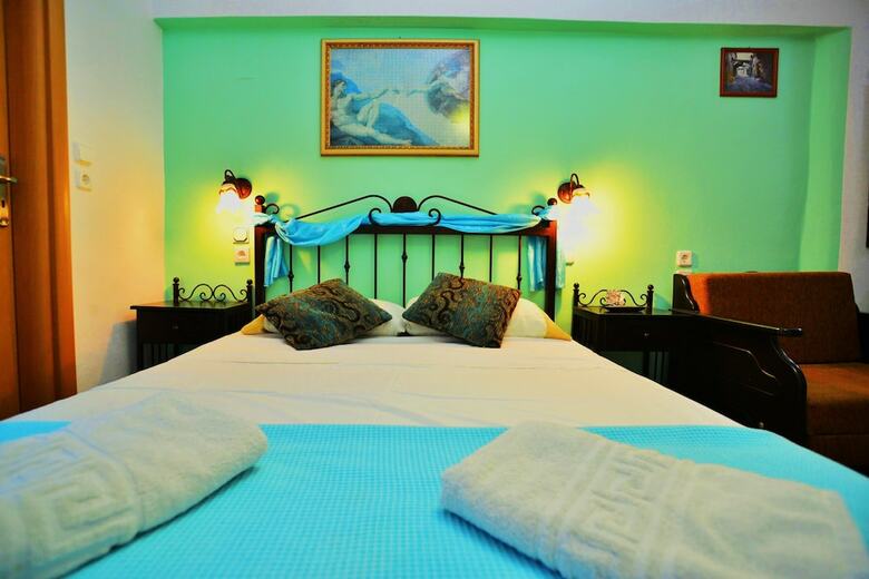 Hostal Olympos Pension