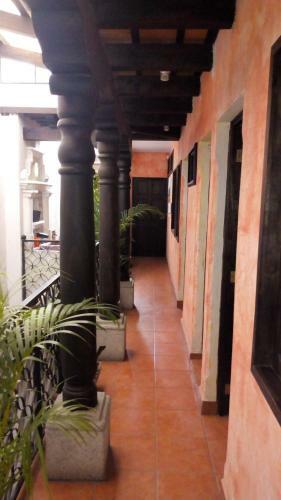 Hostal Hotel Dionisio