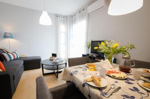 Apartments Holidays 2 Malaga Historic Center