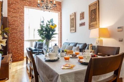 Apartments Holidays 2 Malaga Historic Center