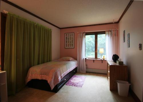 Hickory Manor