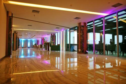 Pasar Baru Square Hotel Bandung, Dhm Associates.