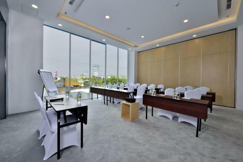 Whiz Hotel Sudirman Pekanbaru