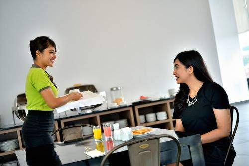 Whiz Hotel Sudirman Pekanbaru
