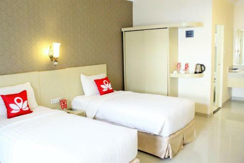 Hotel Zen Rooms G Bawakaraeng 121
