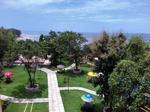 Hotel Hill Rock