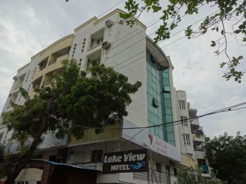 Lake View Hotel