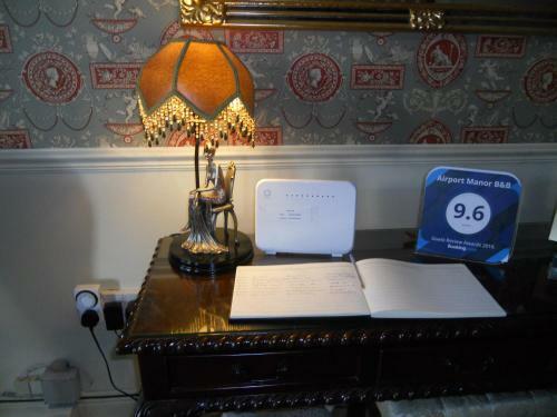 Airport Manor B&B