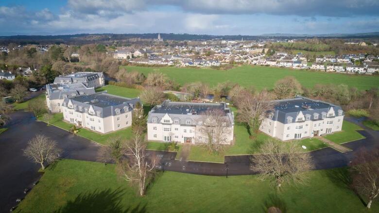 The Gleneagle River Apartments