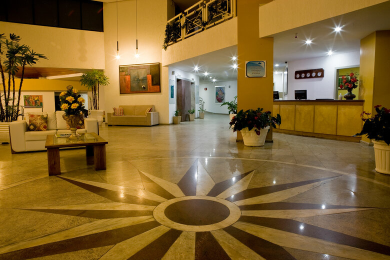 Ingleses Praia Hotel