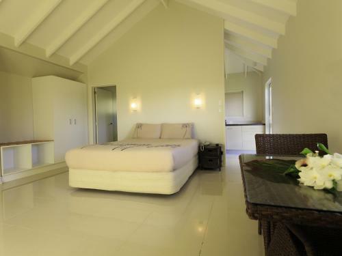 Villa Little Oneroa