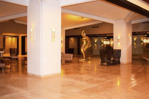 Hotel Royalton Blue Waters All Inclusive