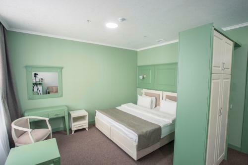 Grand Sapphire Hotel