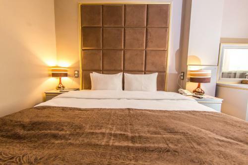 Grand Sapphire Hotel