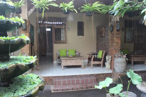 Samblung Mas House