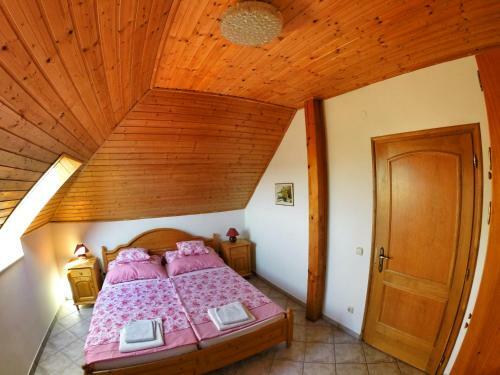 Hostal Balaton White House