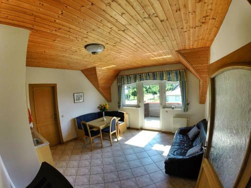 Hostal Balaton White House