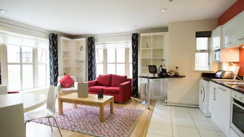 Hostal Brennan Court Guest Accommodation