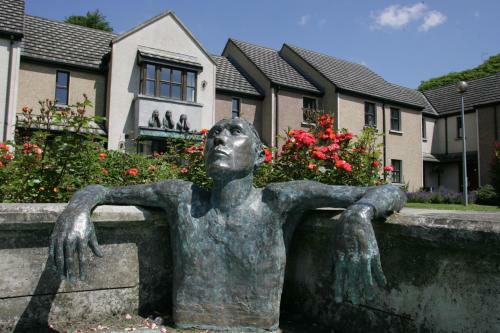 Hostal Brennan Court Guest Accommodation