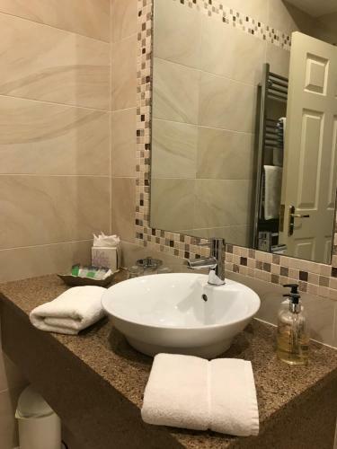 Hotel St Kyrans Country House & Restaurant