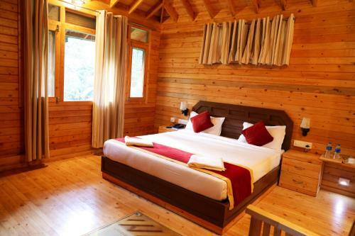 Hotel Bamboo Creek Resort