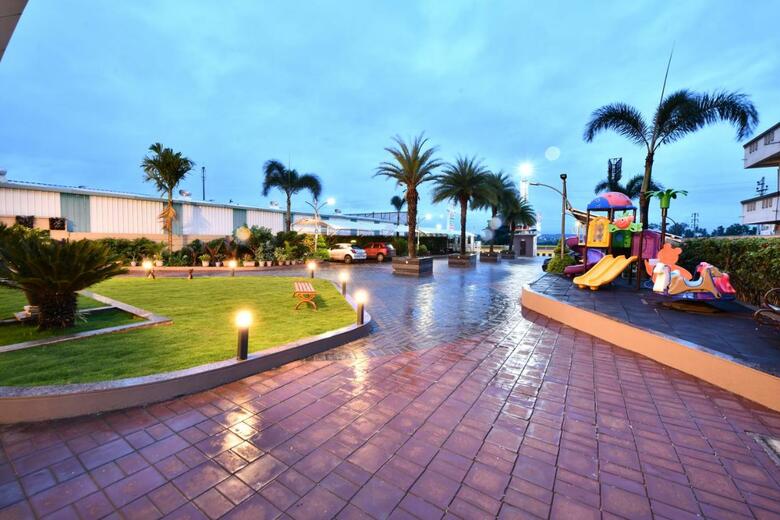 Hotel Vits Sagar Plaza, Pune Chakan