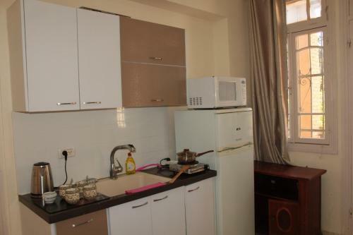 Tannous Aparthotel