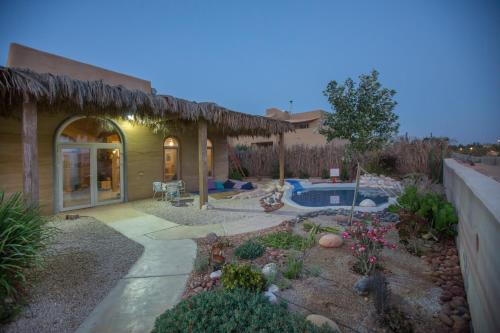 Villa Adama