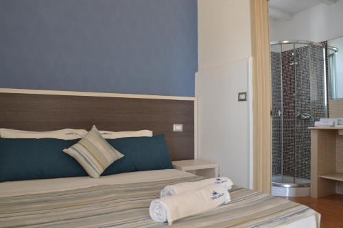Hostal Affittacamere Torre Lapillo