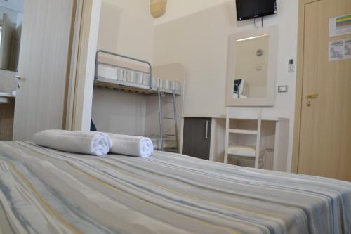 Hostal Affittacamere Torre Lapillo