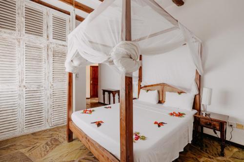 Malaika Beach Villas