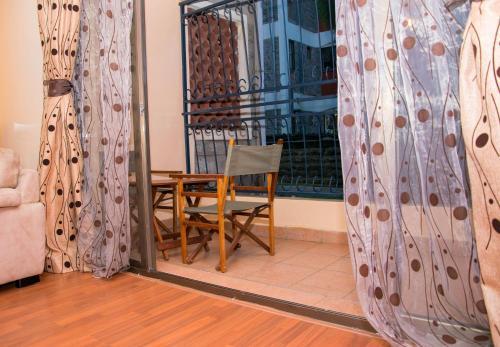 Beautiful Ensuite Room In An Elegant Home....