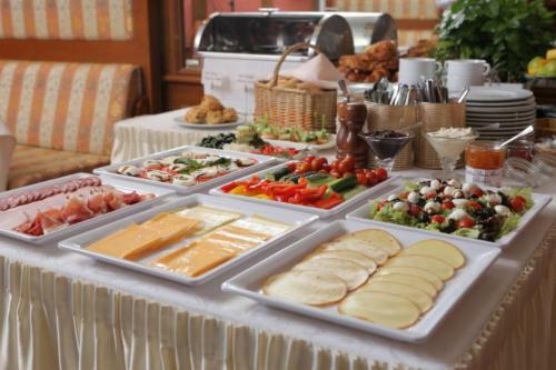 Hotel Dvaras - Manor House
