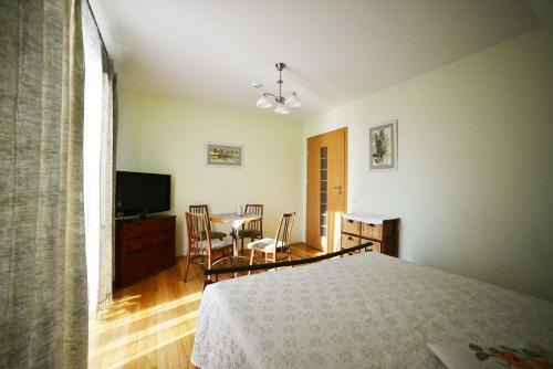 Hostal Birutes Apartments