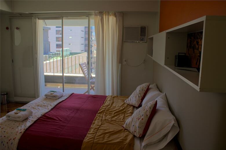 Hostal Florida Suites