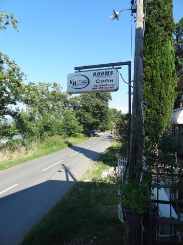 Hostal Kn Studio