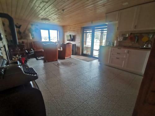 Hostal Arturas Guest House