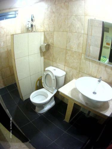 Hostal House11