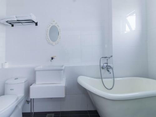 White Loft Hotel