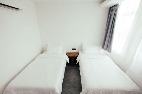 White Loft Hotel
